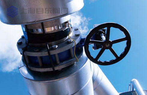 安装气动蝶阀时如何确保蝶板的方向正确？